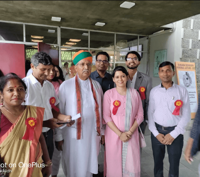 Dr. Nidhi Sharma with Hon'ble Law & Justice Minister Sh. Arjun Meghwal ji